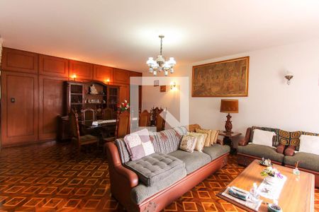 Sala de casa para alugar com 4 quartos, 233m² em Jardim Anália Franco, São Paulo