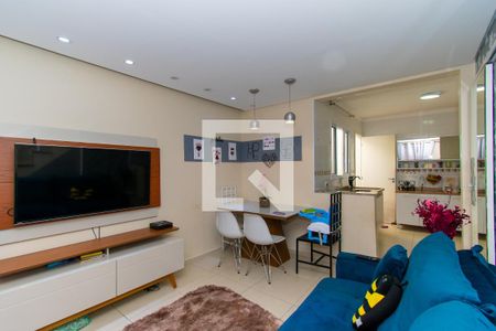 Casa de condomínio à venda com 60m², 2 quartos e 1 vagaSala
