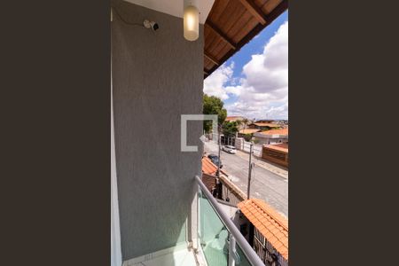 Sacada de casa à venda com 3 quartos, 200m² em Vila Ré, São Paulo