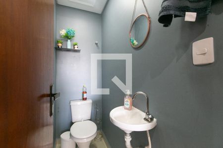 Lavabo  de casa de condomínio à venda com 2 quartos, 95m² em Itaquera, São Paulo