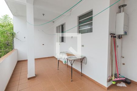 Casa à venda com 128m², 2 quartos e 2 vagas Casa à venda com 128m², 2 quartos e 2 vagasÁrea de Serviço