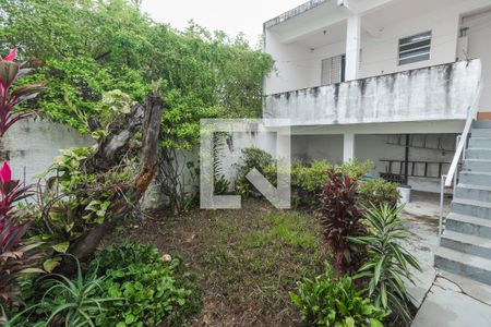 Casa à venda com 128m², 2 quartos e 2 vagas Casa à venda com 128m², 2 quartos e 2 vagasJardim