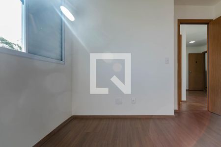 Quarto 1 de apartamento para alugar com 2 quartos, 40m² em Vila São Paulo, Mogi das Cruzes