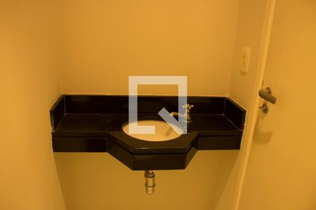 lavabo de apartamento à venda com 1 quarto, 85m² em Vila Suzana, São Paulo