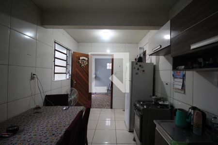 Cozinha de casa à venda com 3 quartos, 300m² em Guajuviras, Canoas