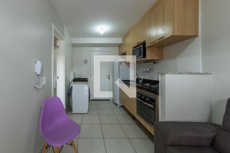 Sala/Cozinha de apartamento para alugar com 1 quarto, 32m² em Vila Ema, São Paulo