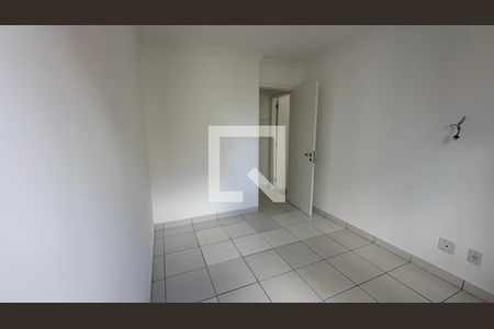 Quarto de apartamento para alugar com 2 quartos, 90m² em Serrinha, Goiânia