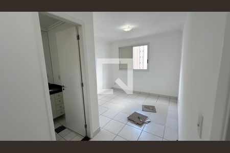 Suite de apartamento para alugar com 2 quartos, 90m² em Serrinha, Goiânia