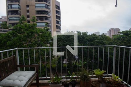 Varanda de apartamento para alugar com 2 quartos, 74m² em Barra da Tijuca, Rio de Janeiro