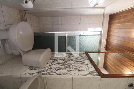 Banheiro de apartamento para alugar com 1 quarto, 42m² em Jacarepaguá, Rio de Janeiro