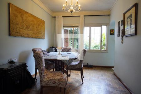 Sala de casa para alugar com 3 quartos, 80m² em Chácara das Pedras, Porto Alegre