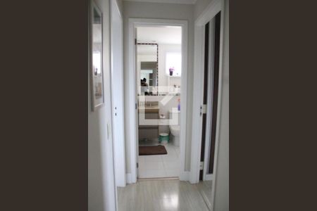 Corredor de apartamento à venda com 3 quartos, 123m² em Rio Pequeno, São Paulo