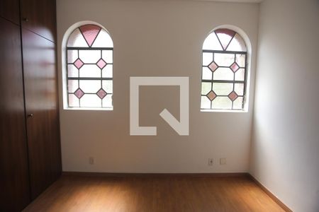 suite de apartamento para alugar com 4 quartos, 250m² em Vila Paris, Belo Horizonte