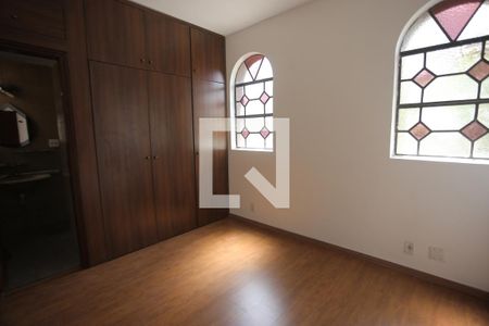 suite de apartamento para alugar com 4 quartos, 250m² em Vila Paris, Belo Horizonte