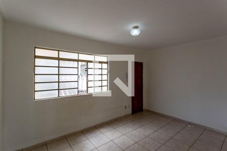 Apartamento à venda com 12600m², 3 quartos e 1 vagaSala