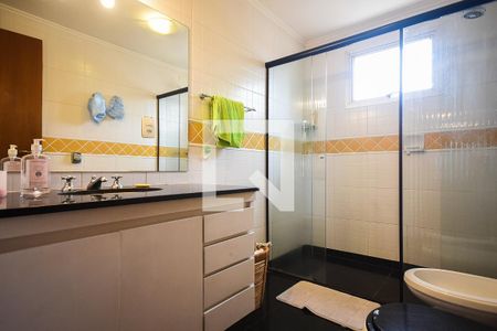 Apartamento à venda com 238m², 3 quartos e 3 vagas Apartamento à venda com 238m², 3 quartos e 3 vagasBanheiro