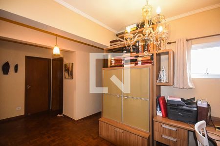 Apartamento à venda com 238m², 3 quartos e 3 vagas Apartamento à venda com 238m², 3 quartos e 3 vagasEscritório