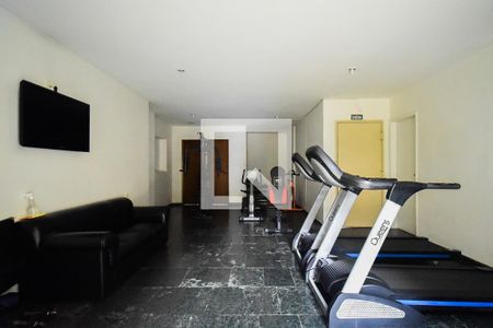 Apartamento à venda com 238m², 3 quartos e 3 vagas Apartamento à venda com 238m², 3 quartos e 3 vagasAcademia