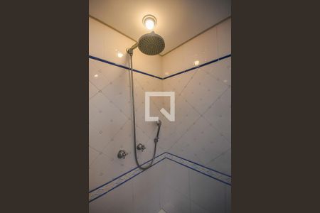 Apartamento à venda com 238m², 3 quartos e 3 vagas Apartamento à venda com 238m², 3 quartos e 3 vagasBanheiro Suíte