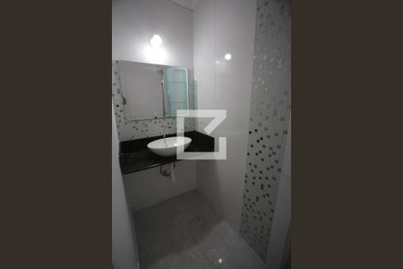 Banheiro de casa à venda com 3 quartos, 140m² em Jardim Laguna, Contagem