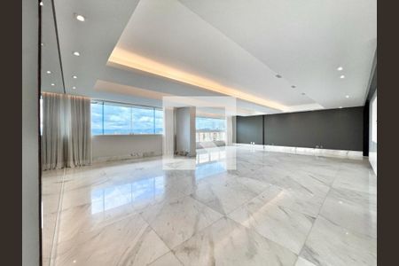 Apartamento à venda com 540m², 4 quartos e 6 vagasSala