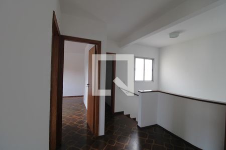 Área entre o quartos de casa à venda com 3 quartos, 200m² em Vila Romano, São Paulo