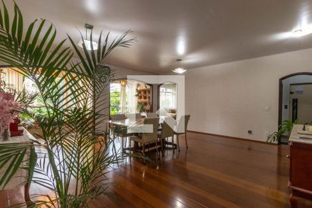 Sala de apartamento para alugar com 4 quartos, 244m² em Santo Agostinho, Belo Horizonte