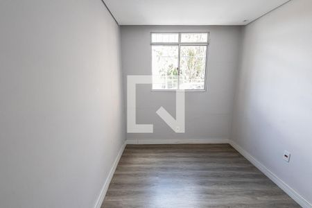 Quarto 2 de apartamento para alugar com 2 quartos, 50m² em Frei Leopoldo, Belo Horizonte