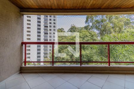 Varanda de apartamento à venda com 4 quartos, 173m² em Vila Suzana, São Paulo