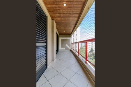 Varanda de apartamento à venda com 4 quartos, 173m² em Vila Suzana, São Paulo