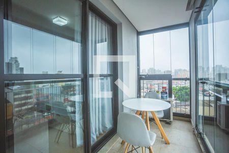 Studio para alugar com 36m², 1 quarto e 1 vaga Studio para alugar com 36m², 1 quarto e 1 vagaVaranda