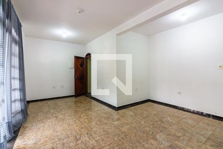 Sala  de casa para alugar com 4 quartos, 380m² em Km 18, Osasco