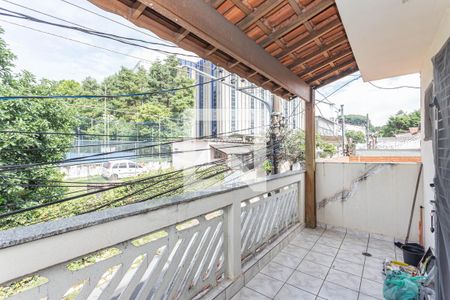 Varanda de casa à venda com 3 quartos, 144m² em Parque Fongaro, São Paulo