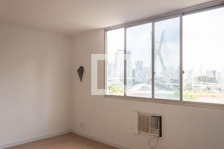 Sala de apartamento à venda com 1 quarto, 45m² em Vila Tramontano, São Paulo