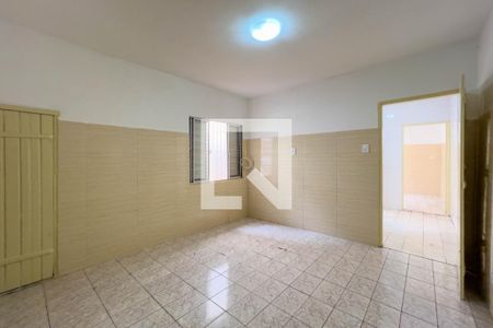 Quarto de casa para alugar com 1 quarto, 80m² em Vila Firmiano Pinto, São Paulo