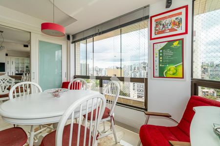 Cozinha  de apartamento para alugar com 3 quartos, 152m² em Petrópolis, Porto Alegre
