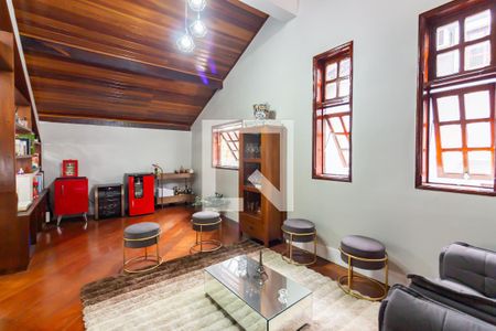 Sala de Estar de casa à venda com 3 quartos, 250m² em Adalgisa, Osasco