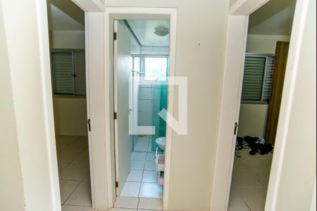 Corredor de apartamento para alugar com 2 quartos, 54m² em Jardim Krahe, Viamão