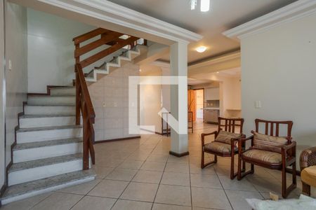 Sala de casa à venda com 3 quartos, 250m² em Parque Santa Fé, Porto Alegre