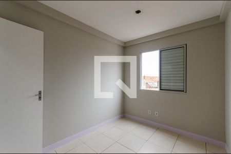 Quarto 1 de apartamento para alugar com 2 quartos, 45m² em Vila Penteado, São Paulo