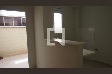 Cozinha e Área de Serviço de apartamento para alugar com 2 quartos, 44m² em Poste, Jundiaí