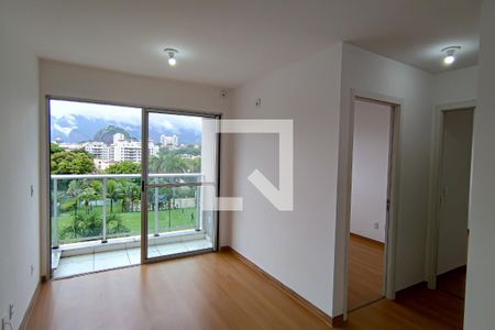 sala de apartamento à venda com 2 quartos, 65m² em Pechincha, Rio de Janeiro