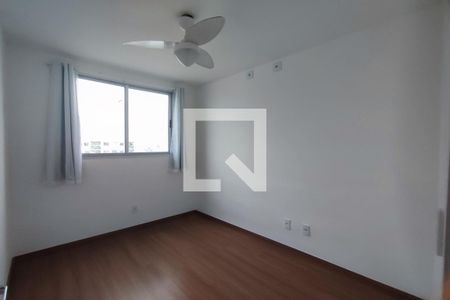 Quarto 1 de apartamento para alugar com 2 quartos, 48m² em Pechincha, Rio de Janeiro