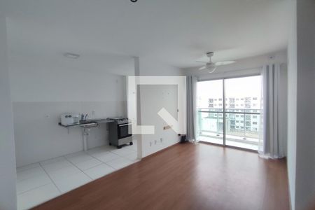 Sala de apartamento para alugar com 2 quartos, 48m² em Pechincha, Rio de Janeiro