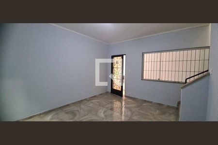 Sala  de casa para alugar com 3 quartos, 250m² em Vila Pires, Osasco