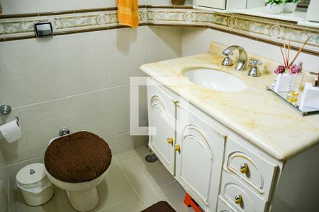 Casa à venda com 151m², 3 quartos e 2 vagas Casa à venda com 151m², 3 quartos e 2 vagasBanheiro Suite 2