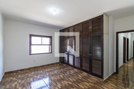 Quarto 1 - Suíte de casa para alugar com 6 quartos, 250m² em Cidade Universitária, Campinas