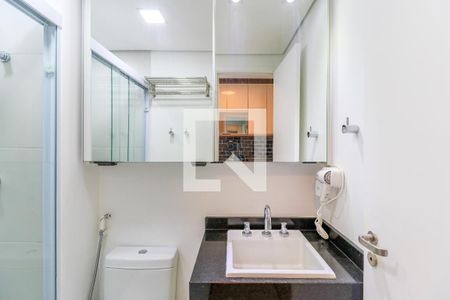 Banheiro de kitnet/studio para alugar com 1 quarto, 25m² em Vila Cordeiro, São Paulo