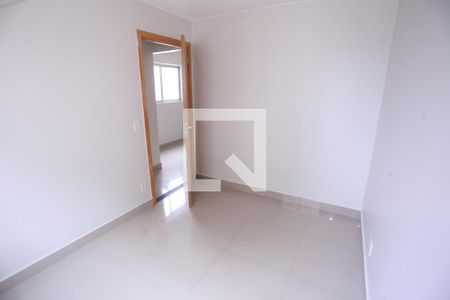 Quarto 1 de apartamento para alugar com 2 quartos, 45m² em Setor Industrial (taguatinga), Brasília