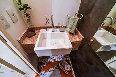 Lavabo de casa à venda com 4 quartos, 220m² em Sarandi, Porto Alegre